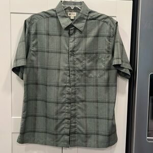 Haggar green and black plaid short sleeve shirt